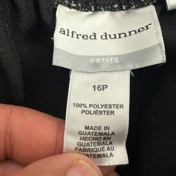 Alfred Dunner Womens Petite Black Elastic Waist Pull On Pants Size 16P Straight - Picture 4 of 5
